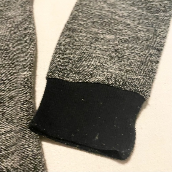 Roxy Hoodie Shirt Size Large Scuba 3 Button Neck Zip Pockets - Picture 5 of 16